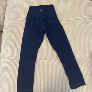 Lululemon Wunder Under speckled Navy cropped leggings